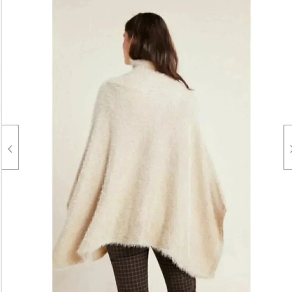Anthropologie Akemi + kim One Size Beige Lara Eyelash Poncho Sweater NEW! - Picture 3 of 8